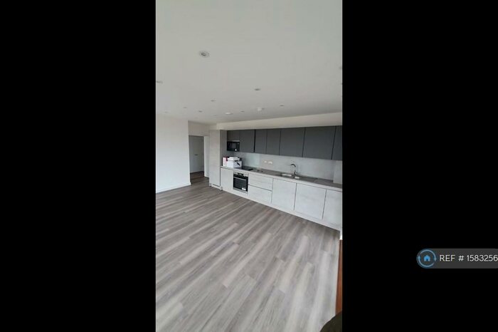 1 Bedroom Flat To Rent In Portland House, Rainham, RM13