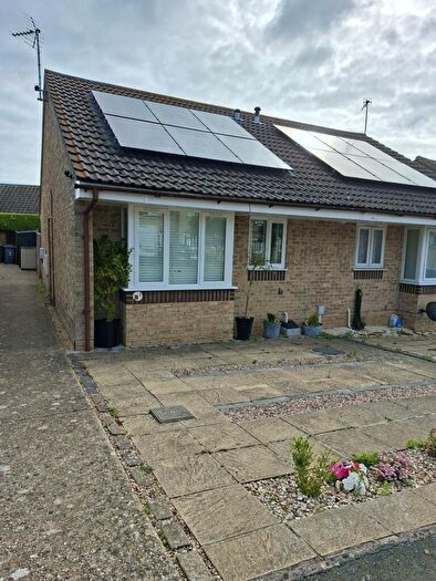 2 Bedroom Bungalow For Sale In Honeycrag Close, Polegate, BN26