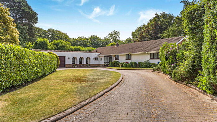 3 Bedroom Detached House For Sale In Roman Lane, Little Aston Park, B74