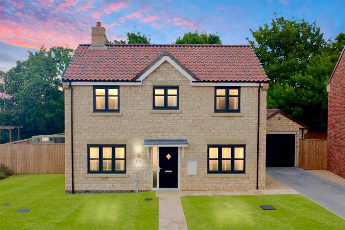 4 Bedroom House For Sale In Long Ridge, Navenby, LN5