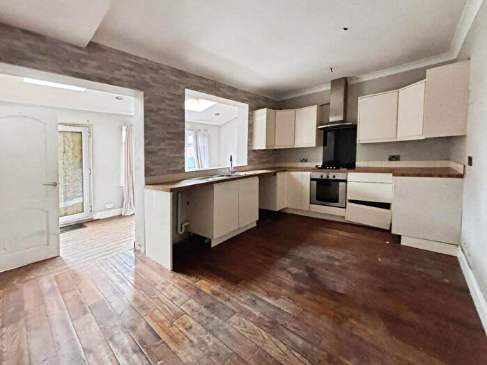 3 Bedroom End Of Terrace House For Sale In Westcott Road, South Shields, NE34