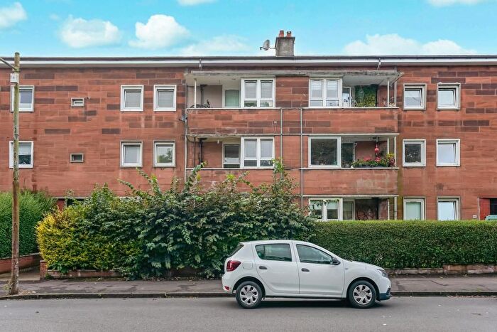 3 Bedroom Flat For Sale In Sannox Gardens, Dennistoun, G31