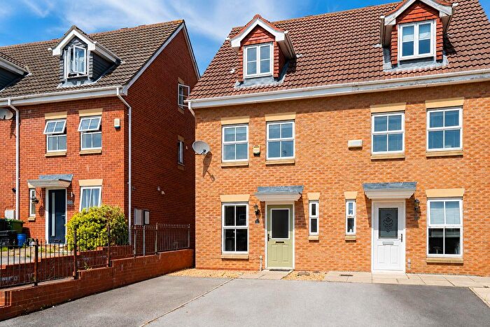 3 Bedroom Semi-Detached House To Rent In Tedder Road, York, YO24