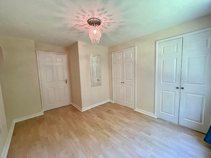 2 Bedroom Apartment For Sale In Royal Court Drive, Bolton, Lancashire, BL1 - Photo 7