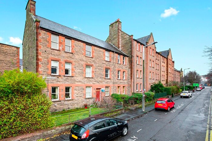 2 Bedroom Flat To Rent In South Sloan Street, Leith, Edinburgh, EH6