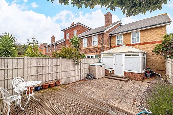 3 Bedroom End Of Terrace House For Sale In Drysdale Mews, Southsea, PO4