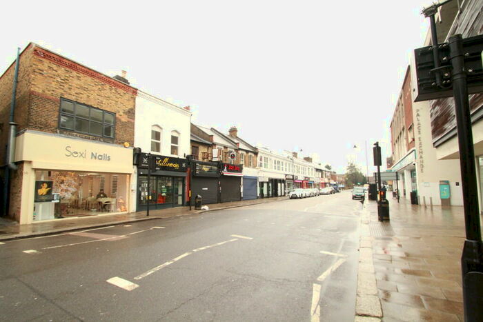 2 Bedroom Apartment To Rent In Genotin Terrace, Enfield, EN1