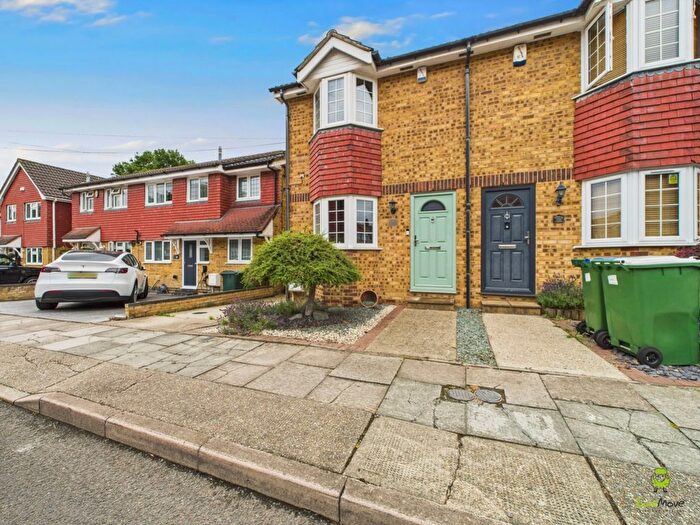 2 Bedroom Semi Detached House To Rent In Sunland Avenue, Bexleyheath, DA6