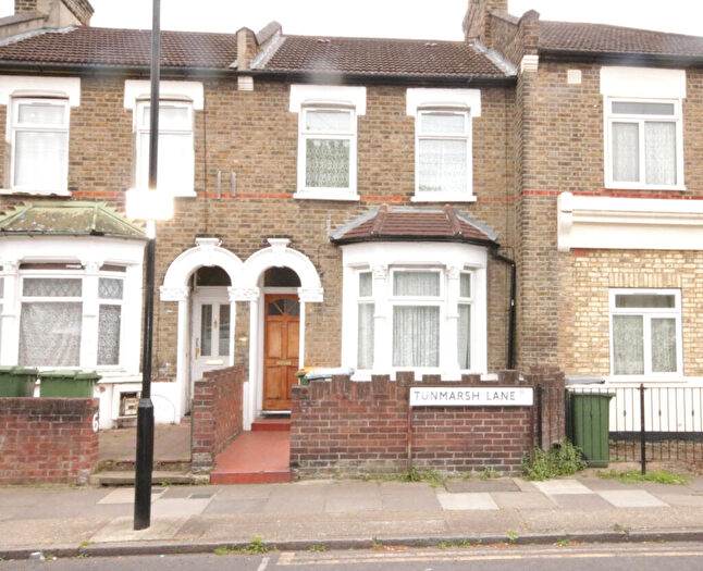 3 Bedroom Terraced House For Sale In Plaistow, E13