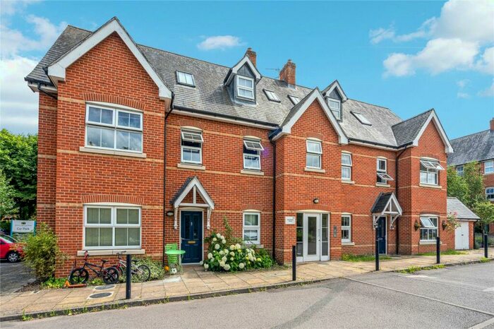 1 Bedroom Apartment To Rent In Quebec Road, Henley-on-Thames, Oxfordshire, RG9