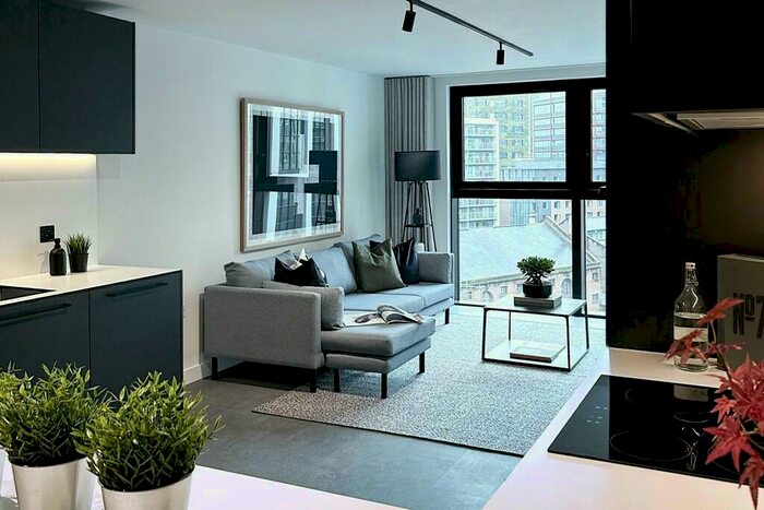 3 Bedroom Apartment To Rent In Union East Tower, Water Street, Manchester, Greater Manchester, M3