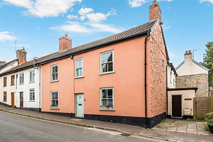 3 Bedroom Terraced House For Sale In Castle Hill, Axminster, EX13