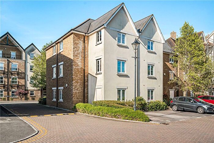 2 Bedroom Flat For Sale In Clear Water Place, Oxford, Oxfordshire, OX2