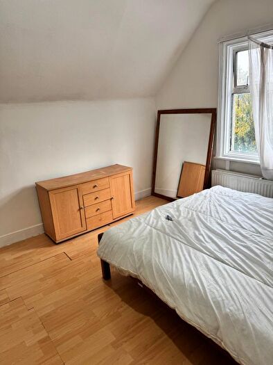 Studio To Rent In Twickenham Road, Isleworth, TW7