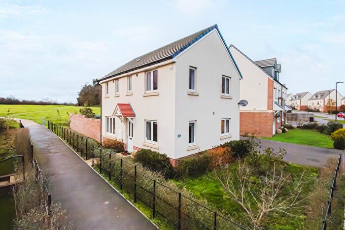 3 Bedroom Detached House For Sale In Coate, Swindon, Wiltshire, SN3