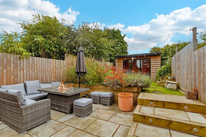 2 Bedroom Semi-Detached House For Sale In Littlehaven Lane, Horsham, West Sussex, RH12