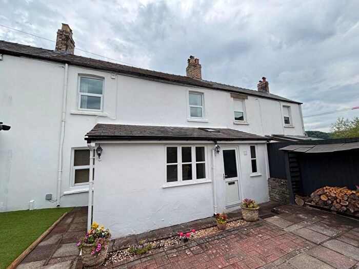 3 Bedroom Terraced House For Sale In Brecon, LD3