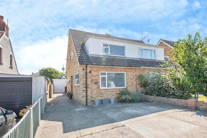 3 Bedroom Semi-Detached House For Sale In Victoria Avenue, Kirby-le-Soken, Frinton-On-Sea, CO13