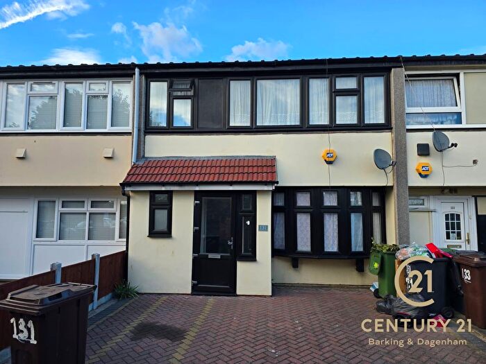 4 Bedroom Terraced House To Rent In Maplestead Road, Dagenham, RM9