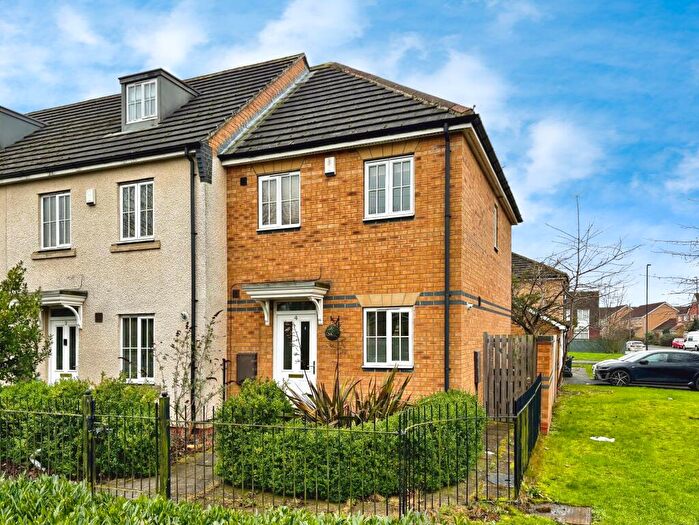 2 Bedroom End Of Terrace House For Sale In Queensbury Gate, Longbenton, Newcastle Upon Tyne, NE12