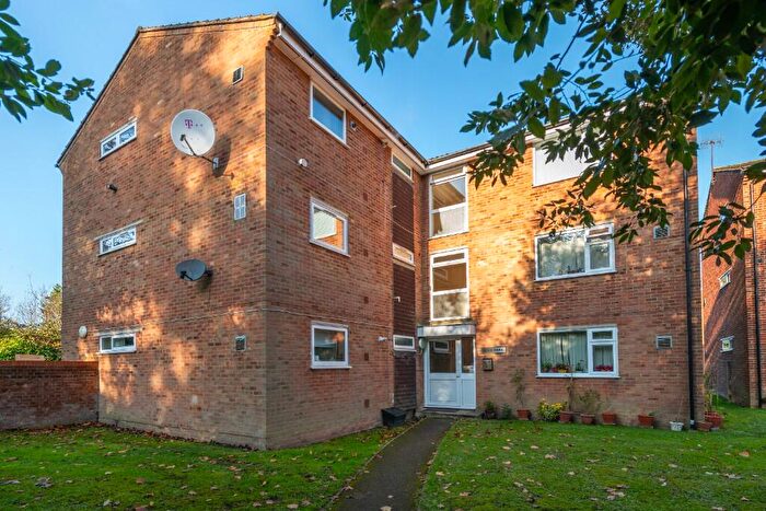 1 Bedroom Apartment For Sale In Horley, RH6