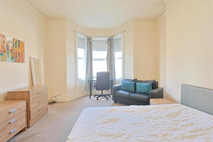 3 Bedroom Flat To Rent In Oakland Road, Jesmond, Newcaste Upon Tyne, NE2