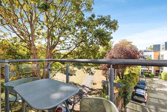 1 Bedroom Flat To Rent In Southgate Road, N1