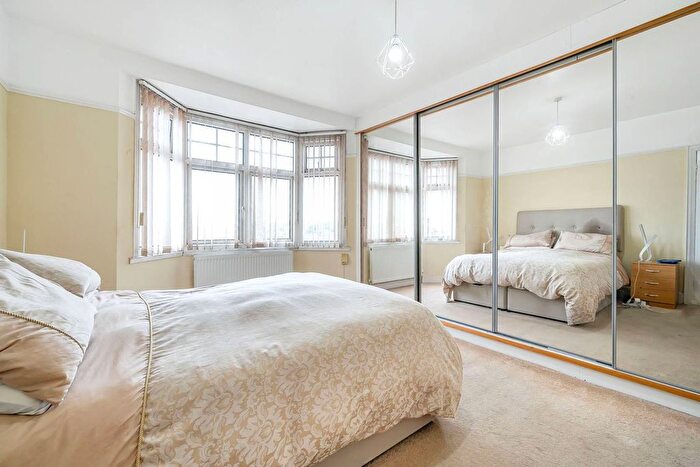 3 Bedroom Terraced House For Sale In Buller Road, Thornton Heath, CR7