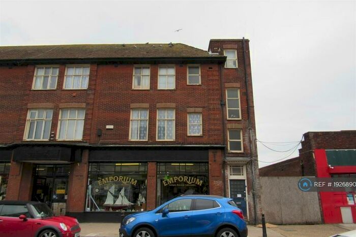 2 Bedroom Flat To Rent In Leighdom House, Herne Bay, CT6