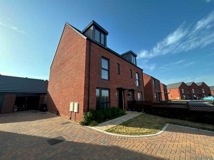 4 Bedroom Semi-Detached House To Rent In Bessemer Drive, Glan Llyn, Newport, NP19