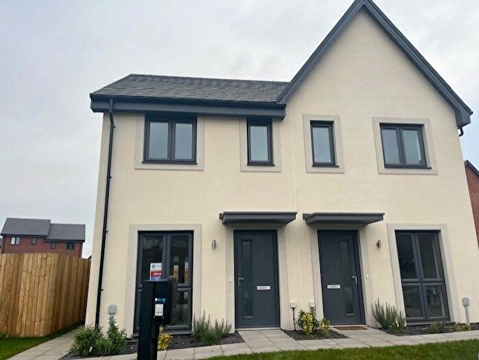 2 Bedroom Semi-Detached House To Rent In Waun Fawr, Cwmrhydyceirw, SA6