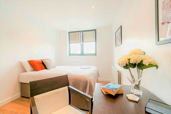 Studio To Rent In The Quarters, Kilburn High Road, Kilburn, London, NW6