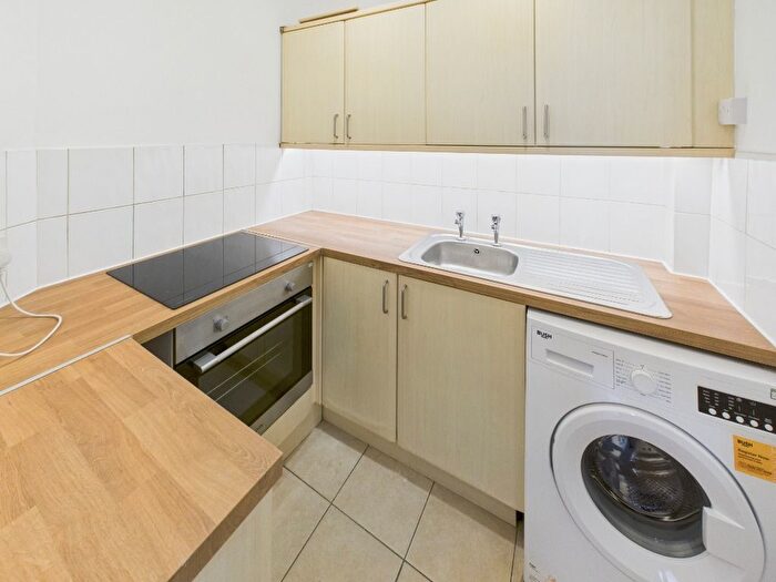 1 Bedroom Flat To Rent In Wardlaw Street, Gorgie, Edinburgh, EH11