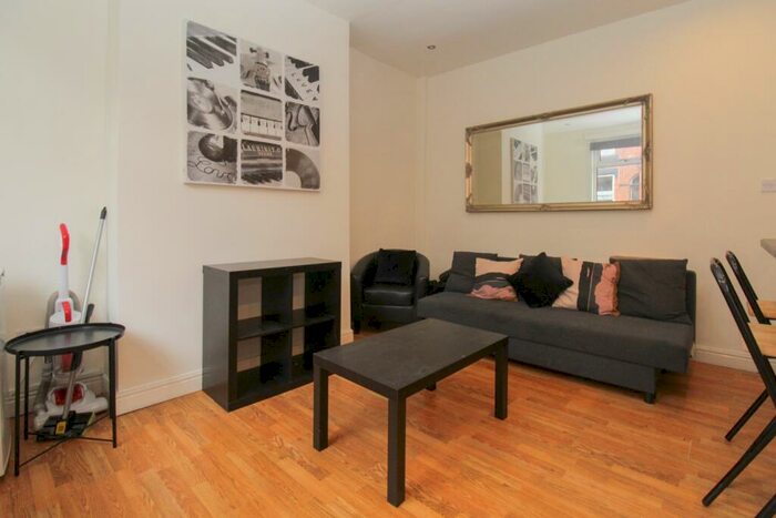 3 Bedroom Terraced House To Rent In Kings Avenue, Hyde Park, Leeds, LS6