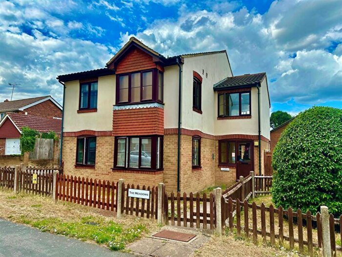 1 Bedroom Flat For Sale In Chester Road, Ash, GU12