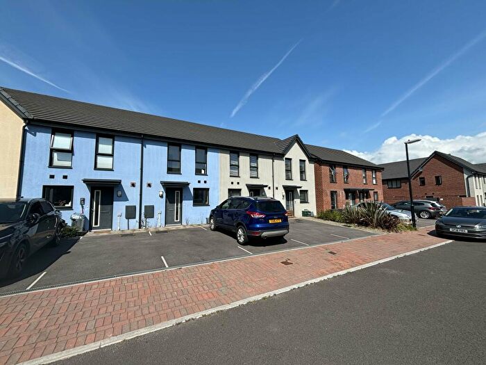 2 Bedroom House To Rent In Heol Pen Y Graig, Barry, CF62