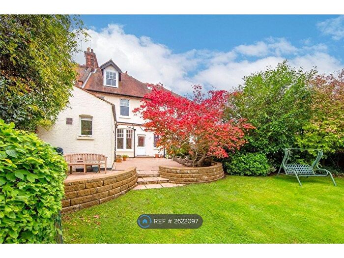 5 Bedroom Semi-Detached House To Rent In Barnet Lane, Elstree, WD6