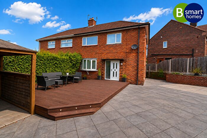 3 Bedroom Semi-Detached House For Sale In Elm Road, Mexborough, S64