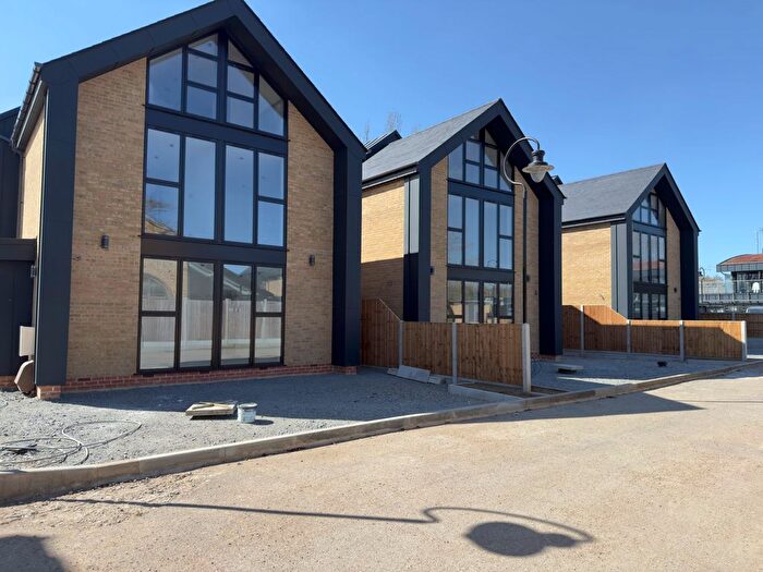 4 Bedroom Detached House For Sale In Great Warley Street, Great Warley, Brentwood, CM13