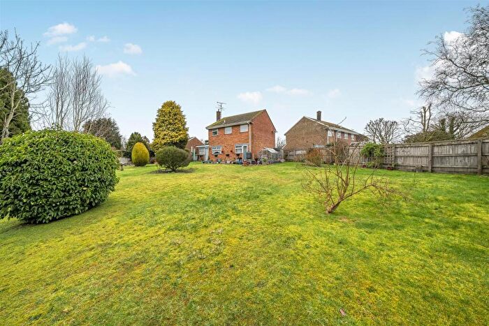 3 Bedroom Detached House For Sale In The Cleavers, Burbage, Marlborough, SN8