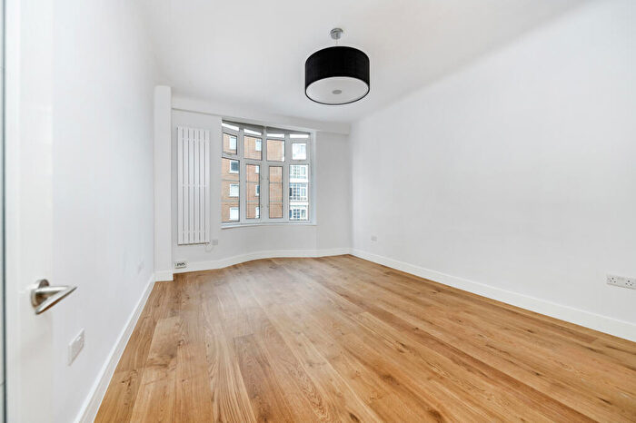 1 Bedroom Apartment To Rent In Grove End Gardens, Grove End Road, St John's Wood, London, NW8