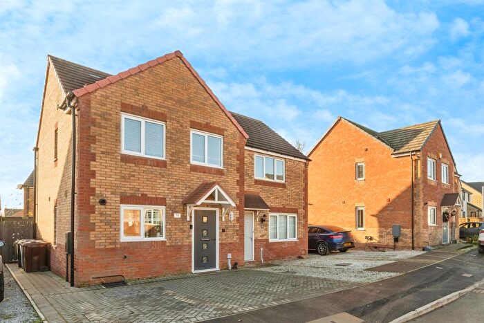 3 Bedroom Semi-Detached House For Sale In West Moor Croft, Goldthorpe, Rotherham, S63