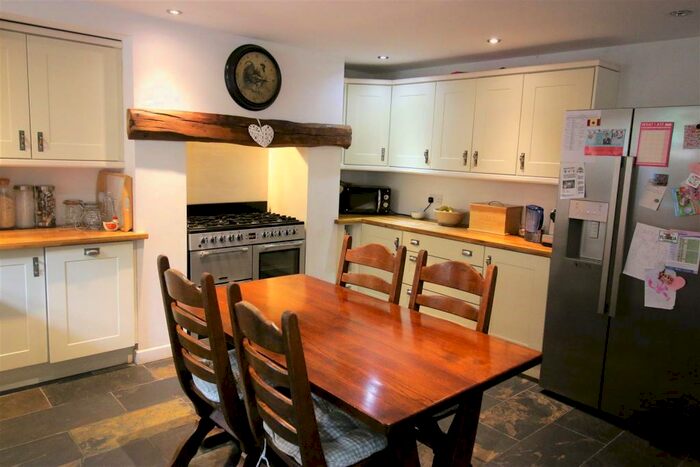 6 Bedroom Private Hall To Rent In Blades Street, Lancaster, LA1