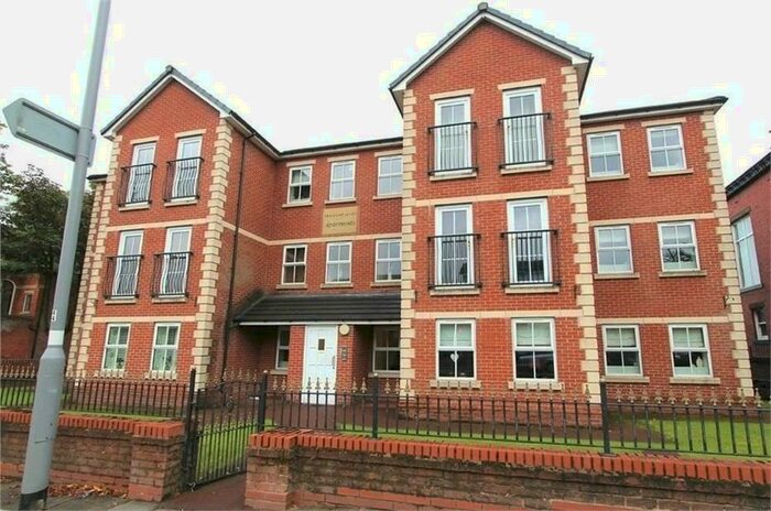 2 Bedroom Apartment To Rent In Walmersley Road, Bury, BL9