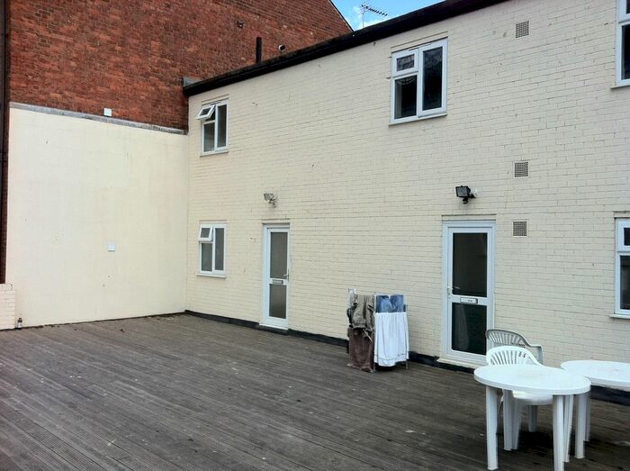 2 Bedroom Flat To Rent In Guildhall Street, Folkestone, CT20