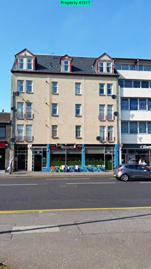 2 Bedroom Flat To Rent In Gauze Street, Paisley, PA1