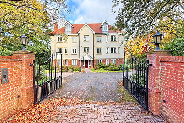 3 Bedroom Flat For Sale In Brackenwood, Kent Road, Harrogate, HG1