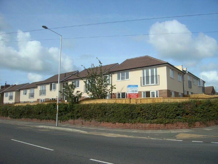 2 Bedroom Flat To Rent In Yoakley Court, Yoakley Square, Margate, CT9