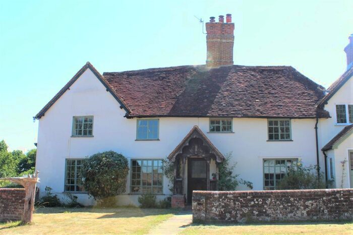 5 Bedroom Semi-Detached House For Sale In Knowle Lane, Cranleigh, GU6