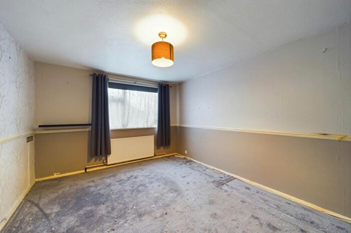 3 Bedroom Terraced House For Sale In Edith Cavell Close, Thetford, IP24